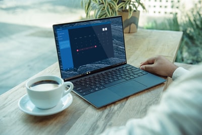 ラップトップでqrコードをスキャンできますか