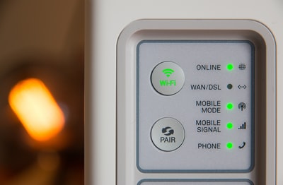 新しいルーターを取得すると、インターネットの履歴が削除されますか