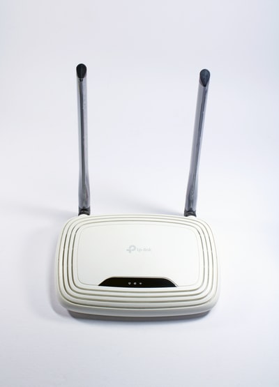 新しいルーターを取得すると、インターネットの履歴が削除されますか