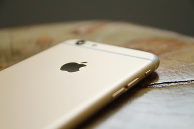 携帯電話に水をこぼした場合の対処方法
